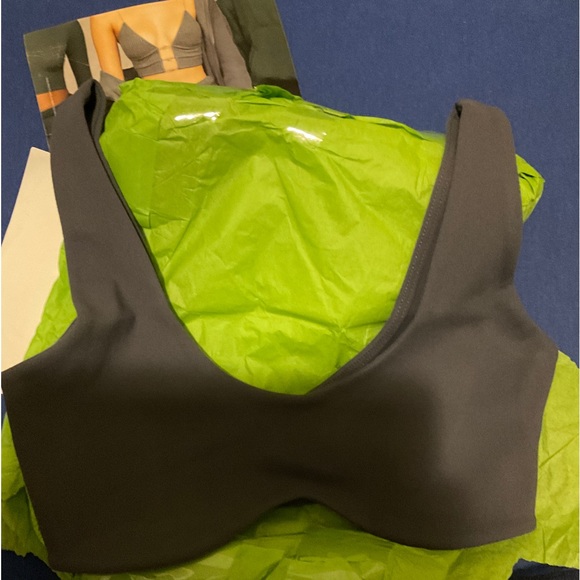 🆕JOAH BROWN SUEDED NAVY CROPPED CONTOUR BRA SIZE: XS/S NWT - Picture 10 of 16